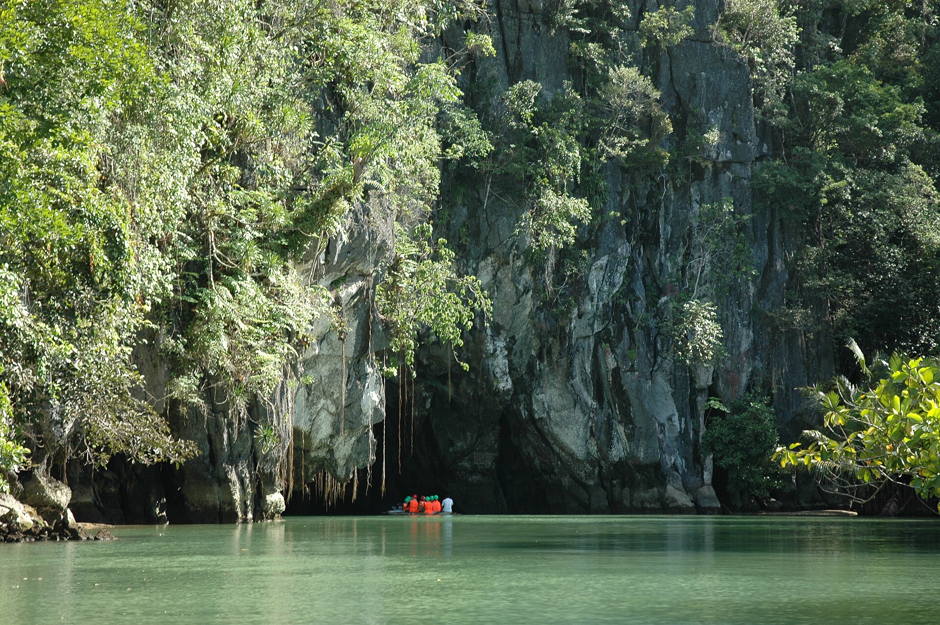 Mynningen till den underjordiska floden i Puerto Princesa